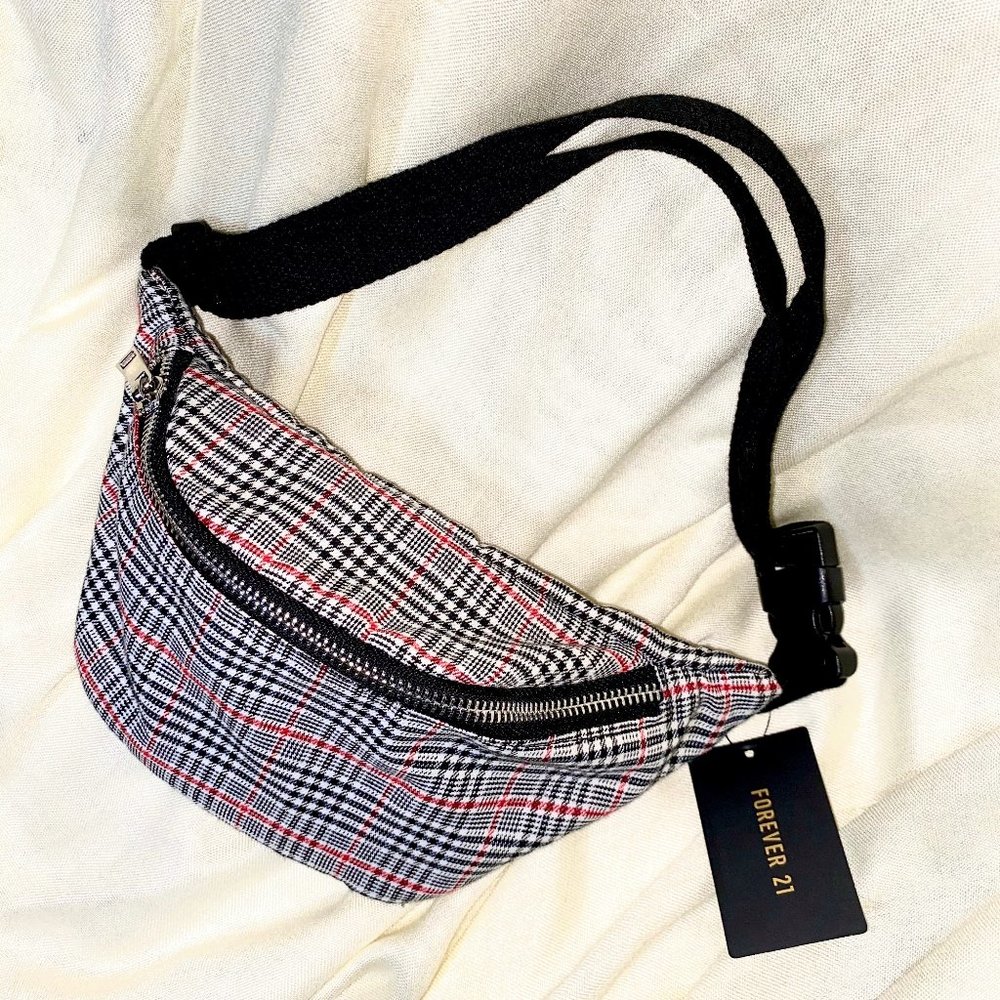 Forever 21 Fanny Pack/ Handbag